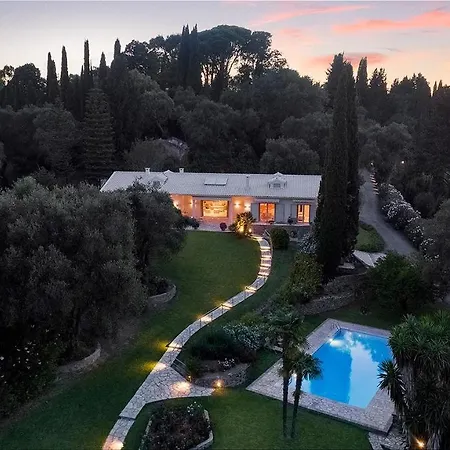 Candela Villa Evropouloi